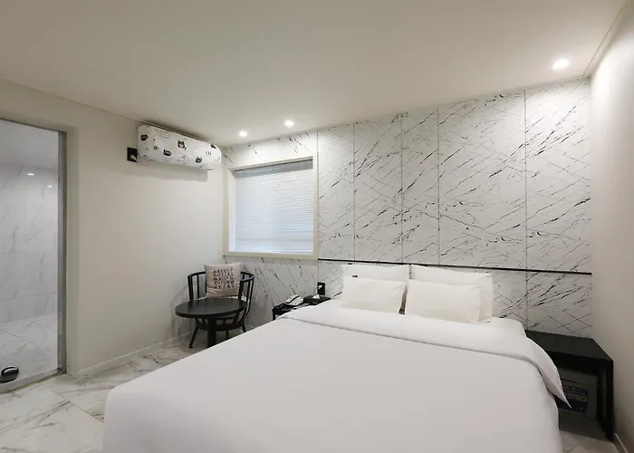 Motel Jamsil Tomgi