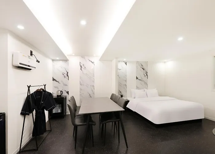 Motel Jamsil Tomgi Seul